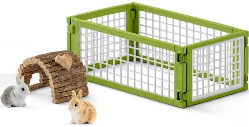 Rabbit hutch with Rabbits